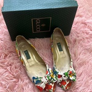Vintage GUCCI flats- sz 7.5